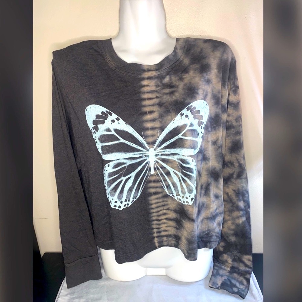Butterfly Long Sleeve Crop Top